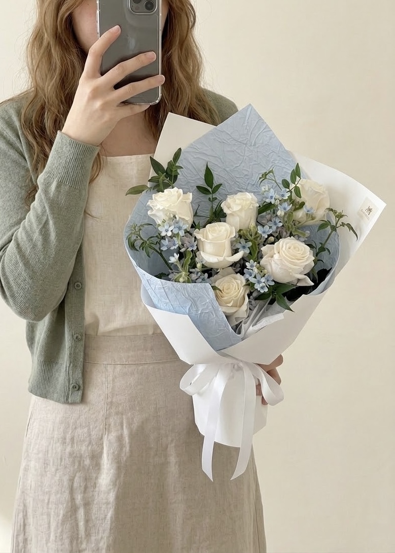 White Canvas Rose Bouquet - Rose