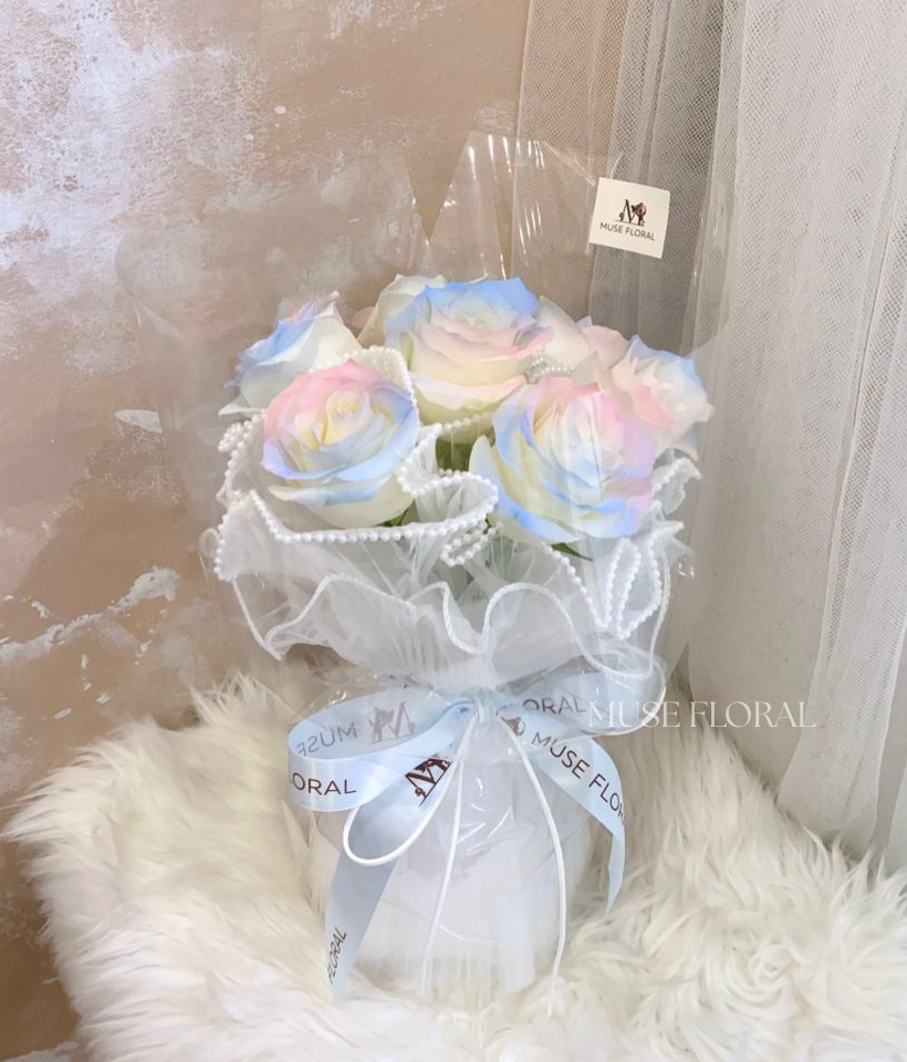 Bare Petal Rose Bouquet - Hand Bouquet (Fresh Flowers)