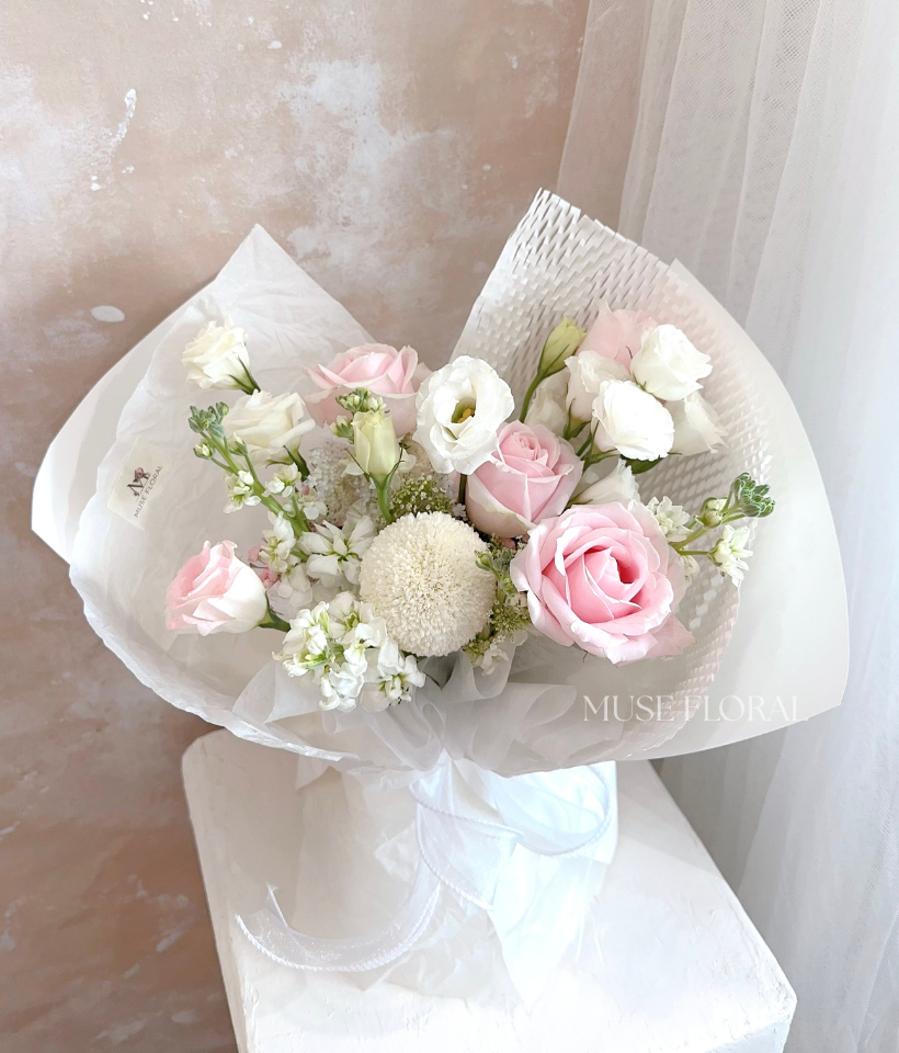 Secret Garden Path Rose Bouquet - Rose