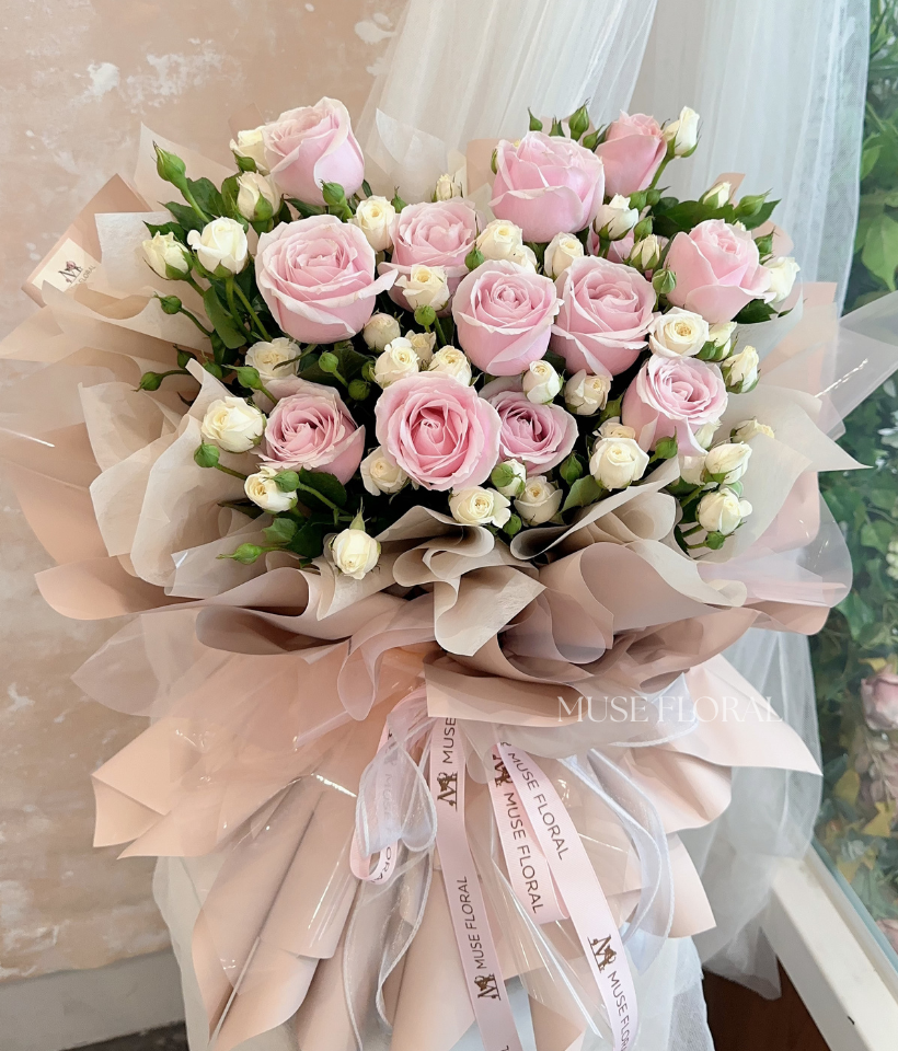 Kiss of Dawn Rose Bouquet - Rose