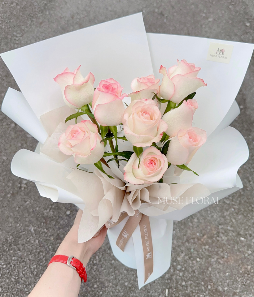 Olive Breeze Rose Bouquet - Rose