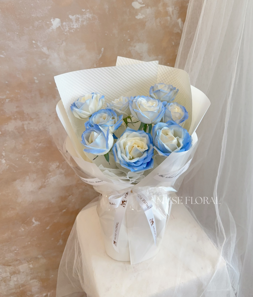 Willow Lane Rose Bouquet - Rose