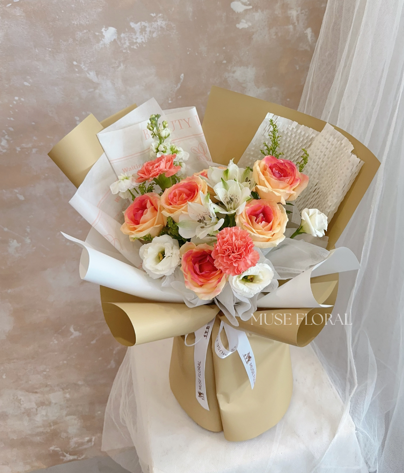 Bloomfolk Rose Bouquet - Hand Bouquet (Fresh Flowers)