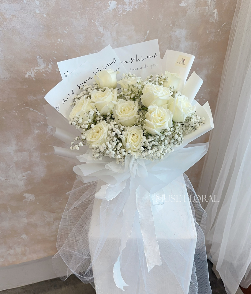 Words in Petals Rose Bouquet - Rose