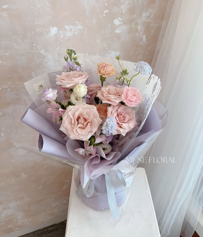 Pale Anchor Rose Bouquet - Rose