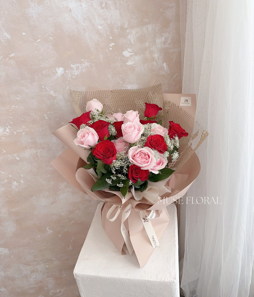 Quiet Alloy Rose Bouquet - Rose