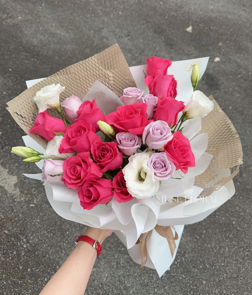 Dust & Nebula Rose Bouquet - Hand Bouquet (Fresh Flowers)