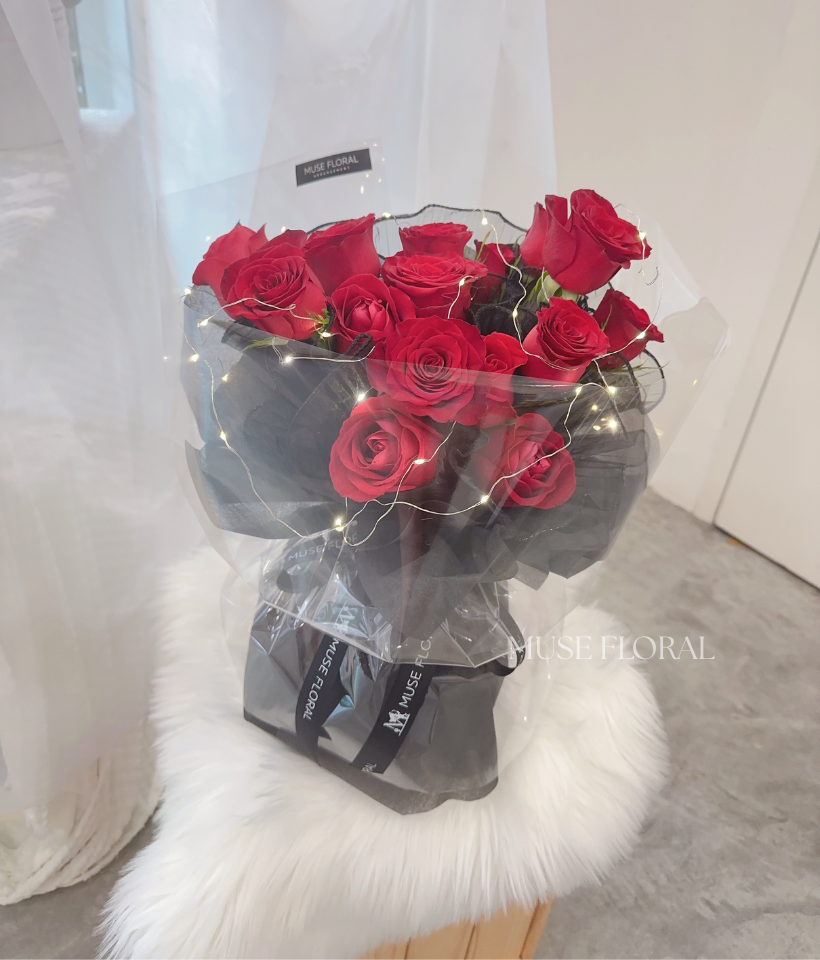 Blush & Lullaby Rose Bouquet (15 Roses) - Hand Bouquet (Fresh Flowers)