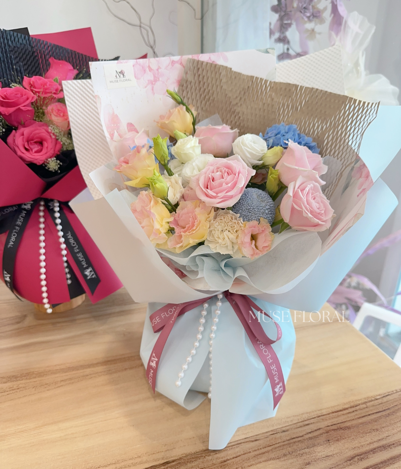 Rosette Rain Rose Bouquet - Rose