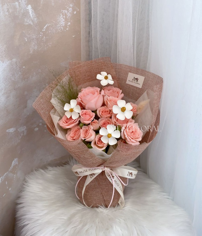 Blush Verse Rose Bouquet - Rose