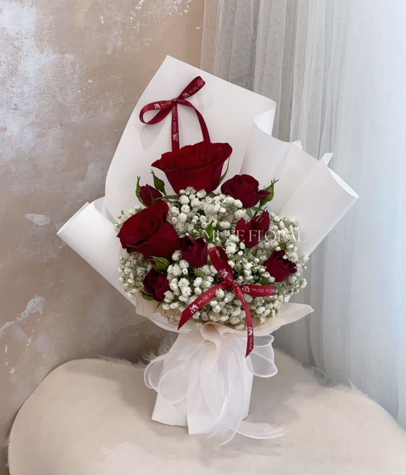 Virelai Rose Rose Bouquet - Hand Bouquet (Fresh Flowers)
