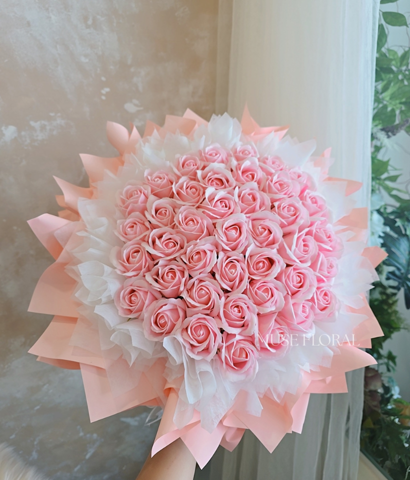 Earth & Bloom Soap Flower Bouquet - Hand Bouquet (Soap Flowers)