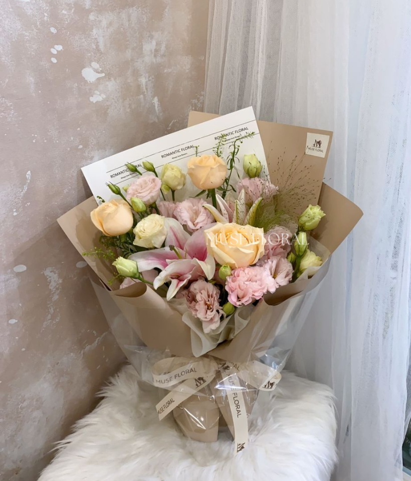 Celene Light Mix Flower Bouquet - Lily