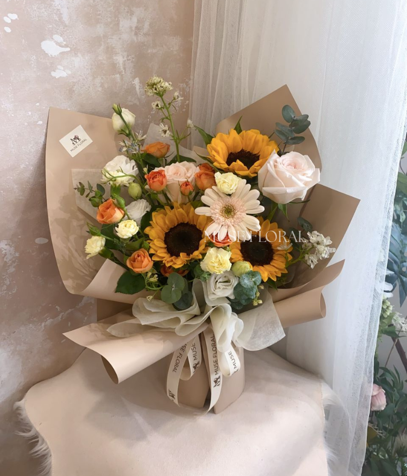 The Quiet Bloom Sunflower Bouquet - Sunflower