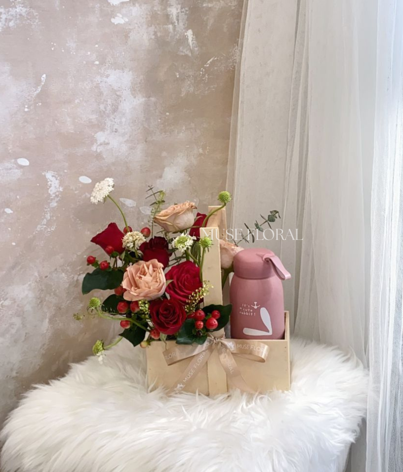 Velvet Thistle Flower Basket (Fresh Flower) - Flower Box / Basket Table Top