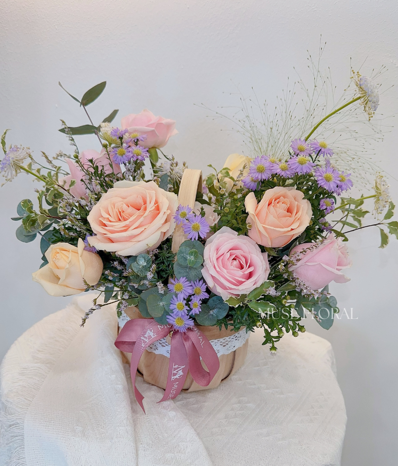 Vintage Dahlia Flower Basket (Fresh Flower) - Flower Box / Basket Table Top