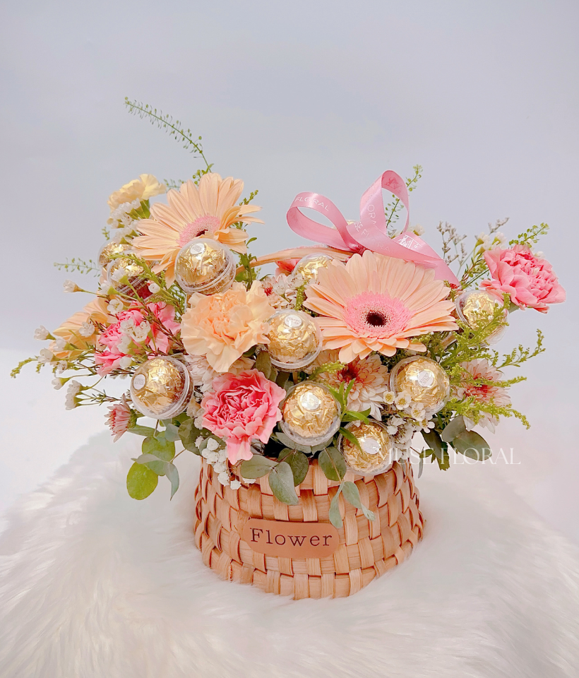 Golden Ratio Flower Basket (Fresh Flower) - Flower Box / Basket Table Top