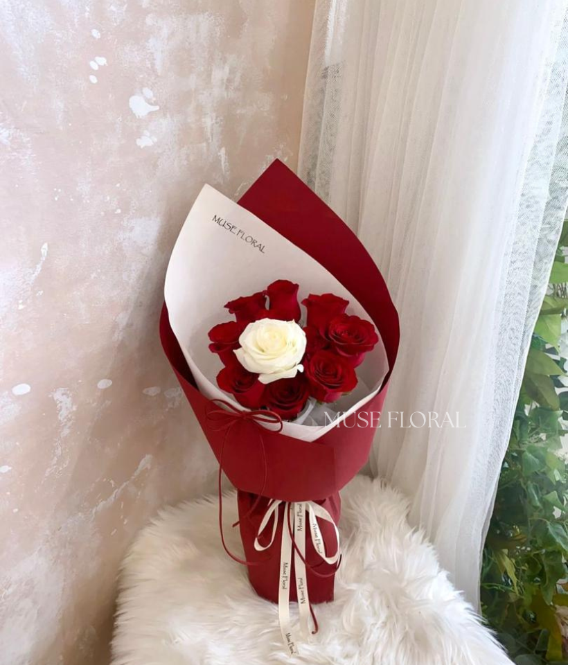 Silent Opera Rose Bouquet - Rose