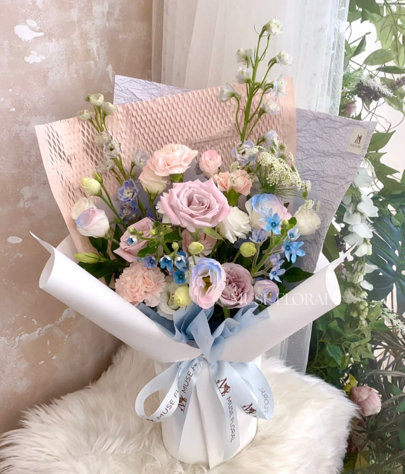 Nocturne Mix Flower Bouquet - Rose