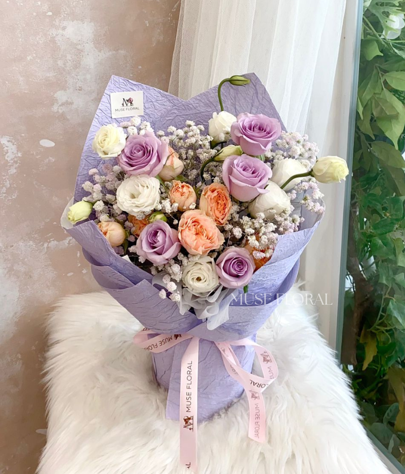 Olive Whisper Rose Bouquet - Rose