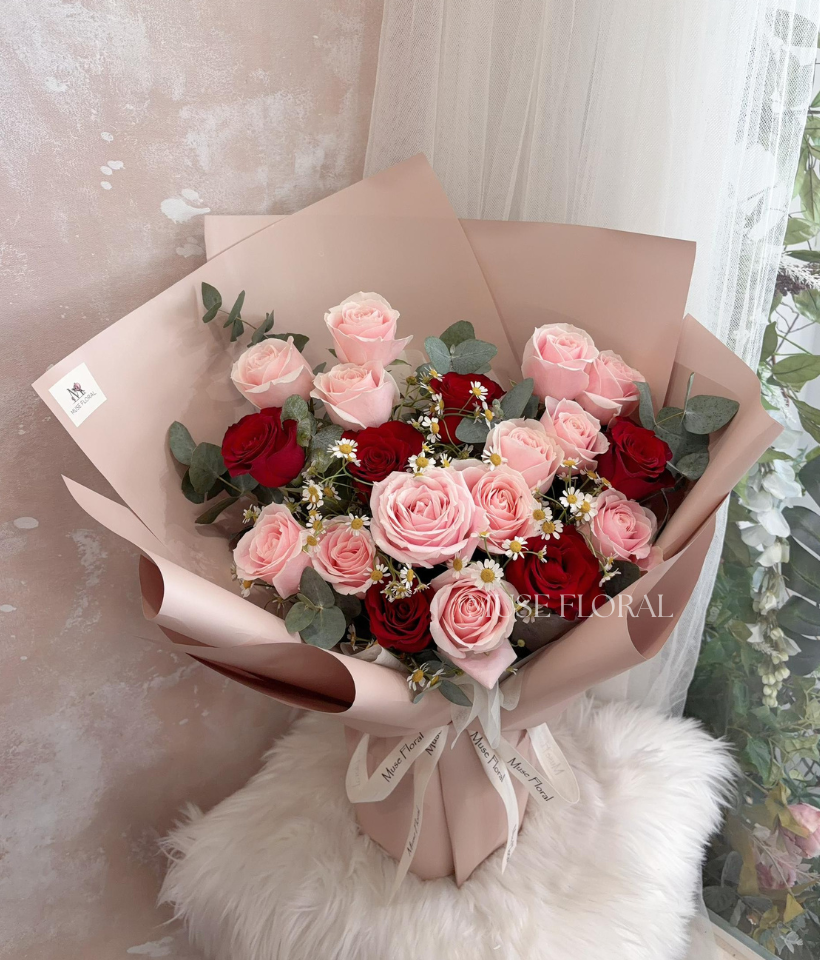VD Bloom Drift Rose Bouquet - Valentine's Day