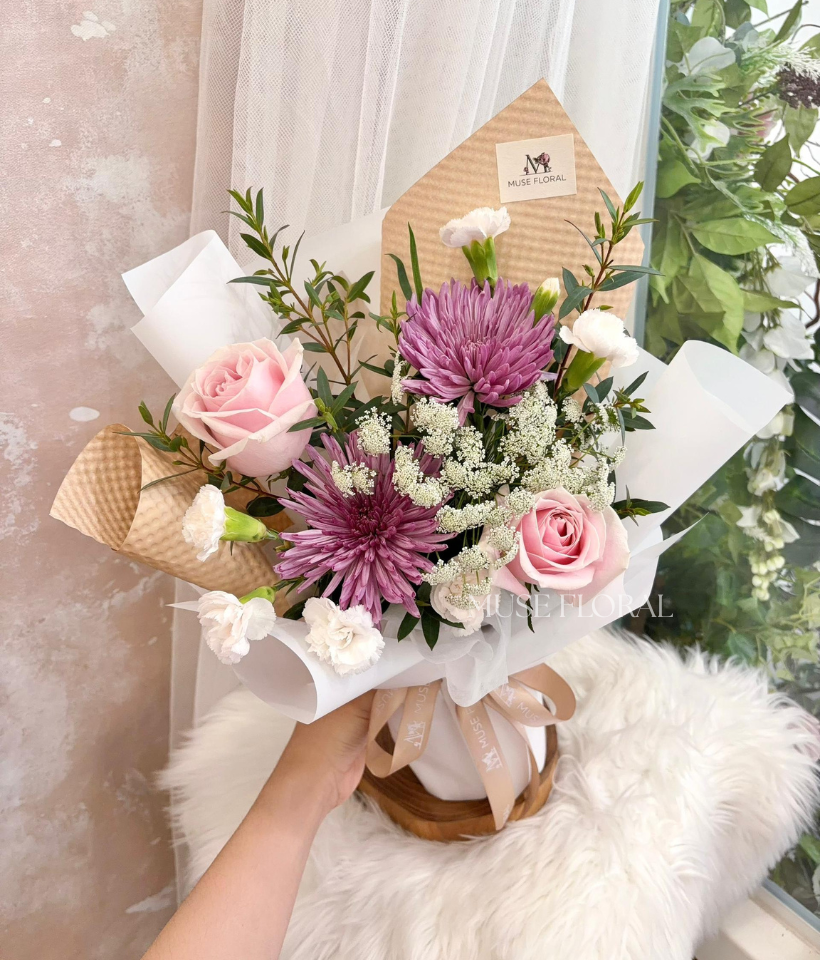 Maison Seraphine Rose Bouquet - Hand Bouquet (Fresh Flowers)