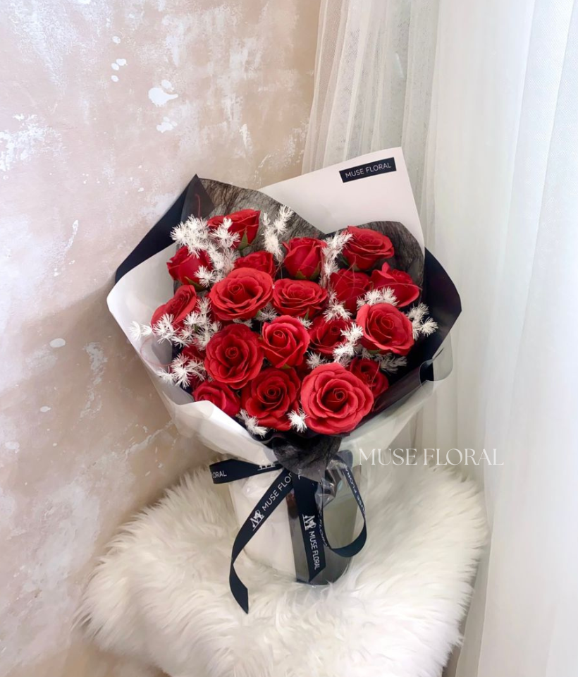 Rosemilk Cloud Soap Flower Bouquet - Hand Bouquet (Soap Flowers)
