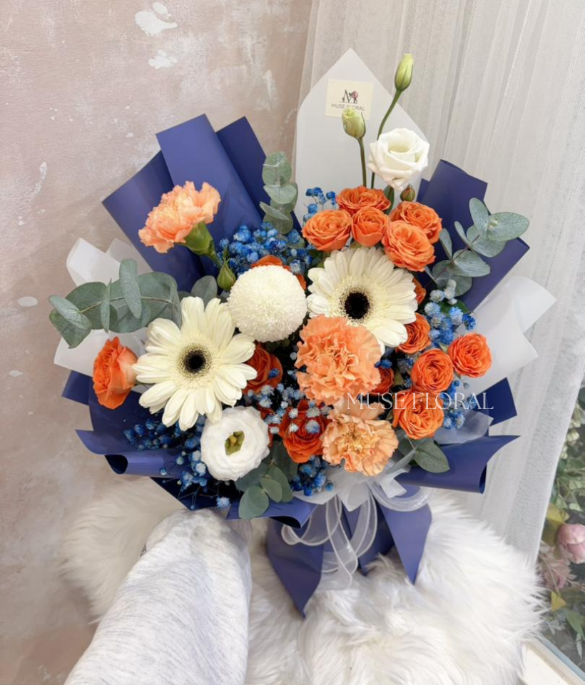 VD Petal Form Mix Flowers Bouquet - Valentine's Day