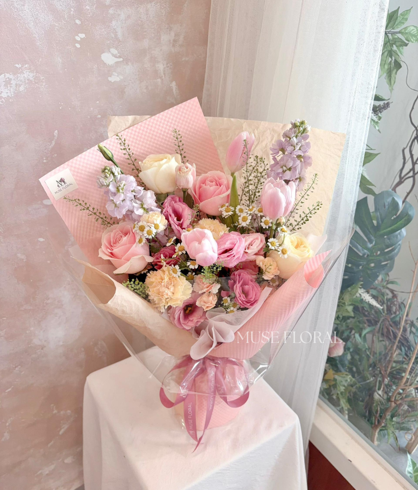 Lunaria Bloom Mix Flower Bouquet - Rose