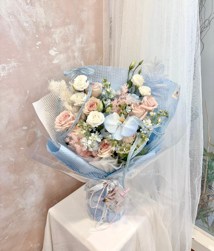 Cotton Meadow Mix Flower Bouquet - Rose