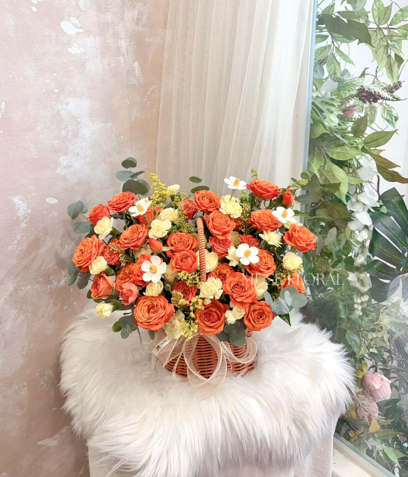 The Cozy Choice Flower Basket (Fresh Flower) - Flower Box / Basket Table Top