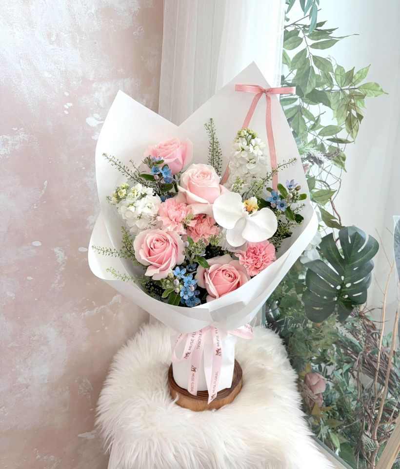 Breeze Melody Mix Flower Bouquet - Rose