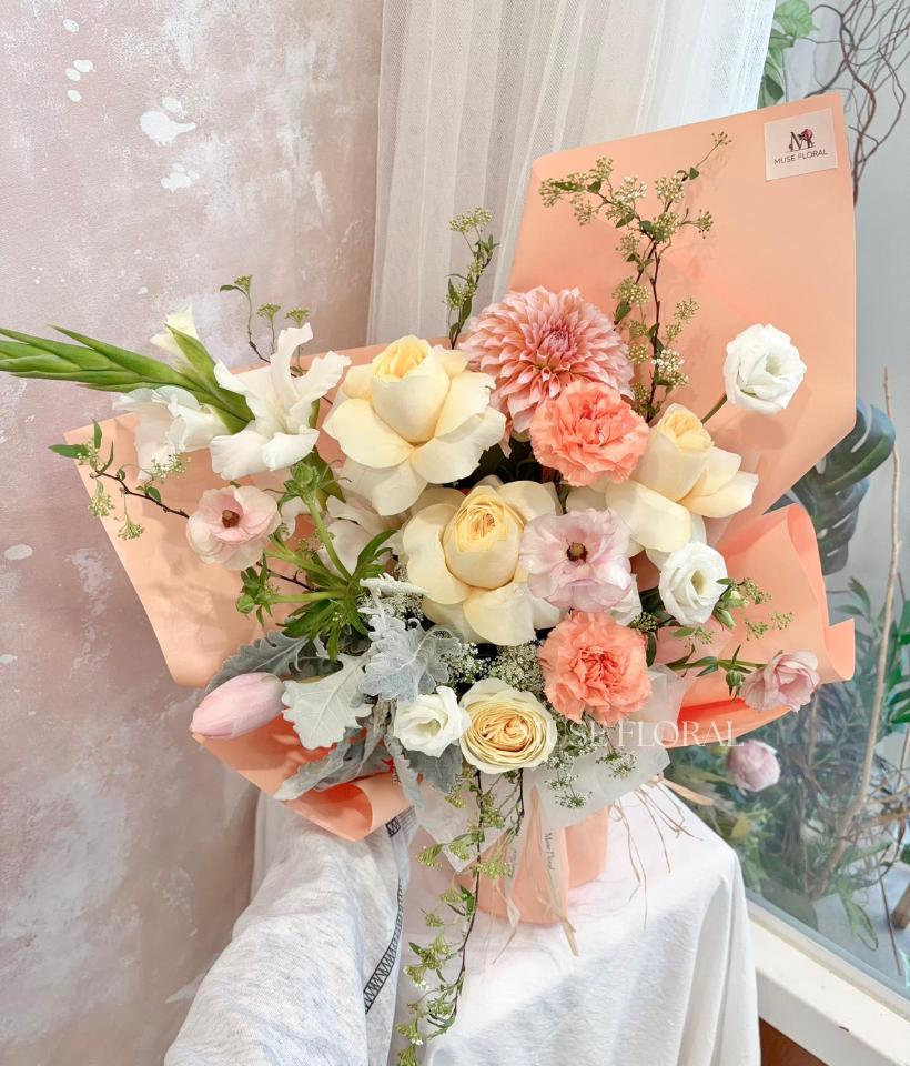 Ode to Bloom Mix Flower Bouquet - Rose