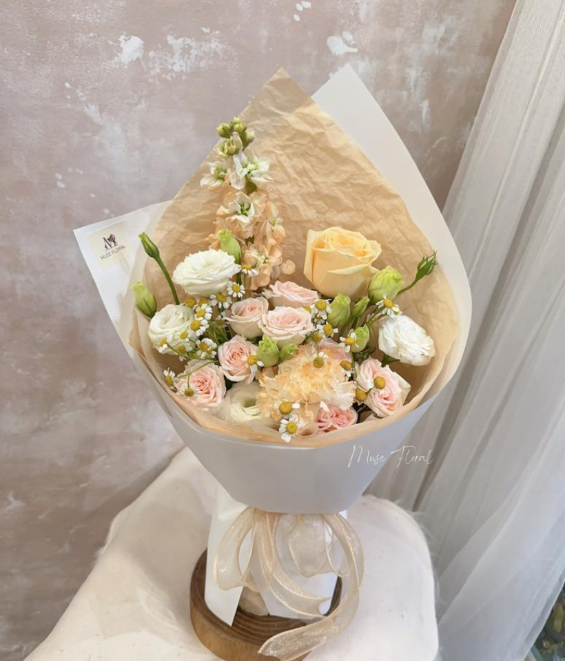 Fable Bloom Mix Flower Bouquet - Rose