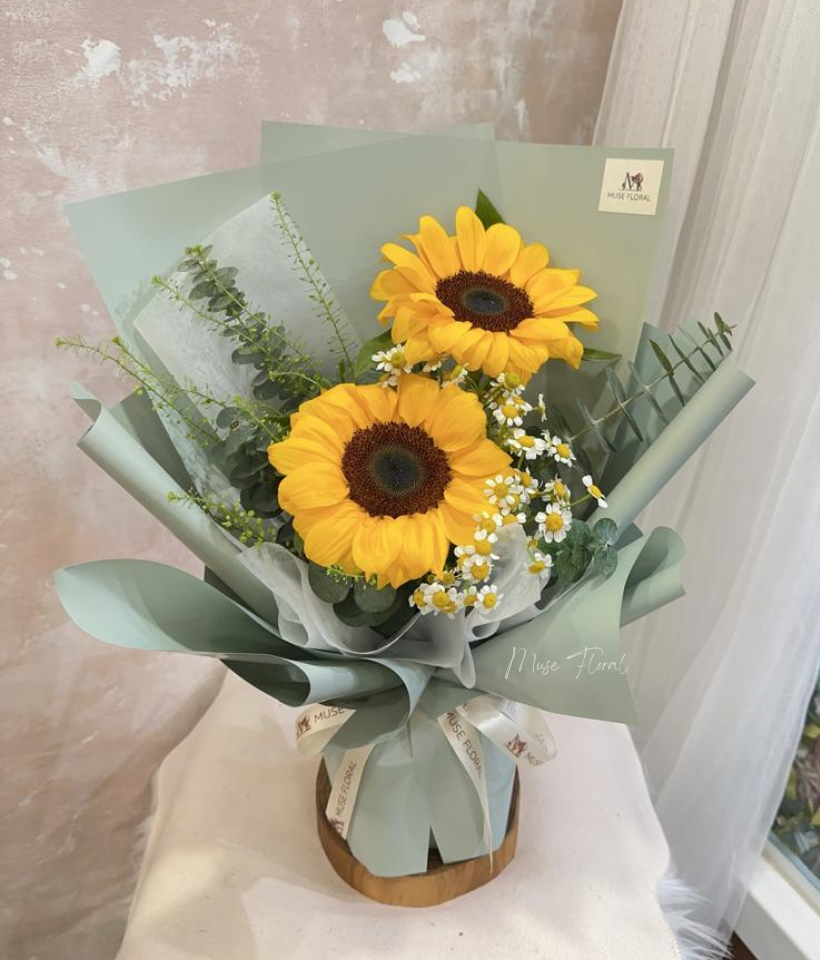 Hidden Garden Sunflower - Hand Bouquet (Fresh Flowers)