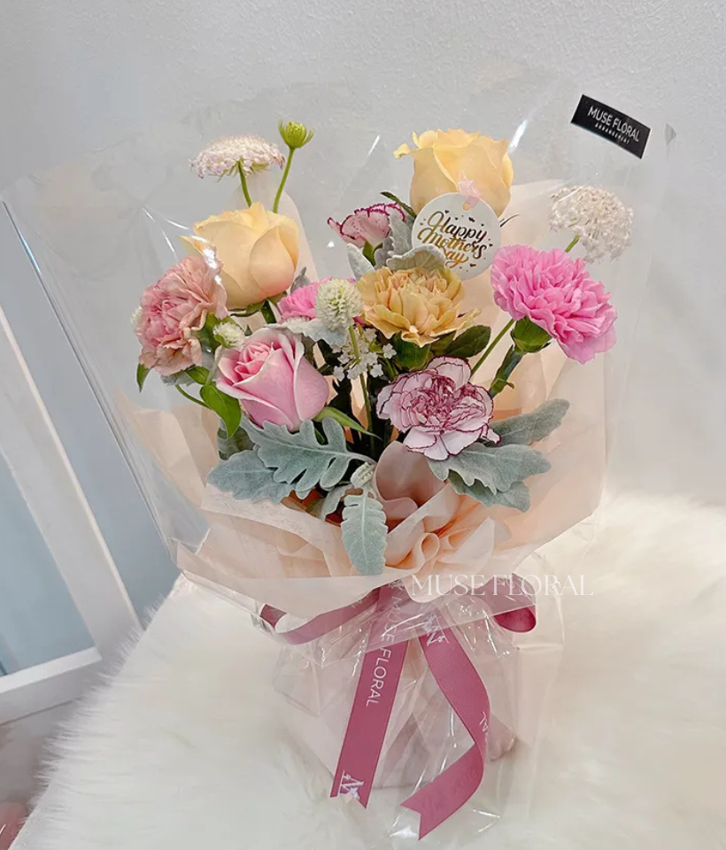 Curated Bloom Carnation - Mother's Day