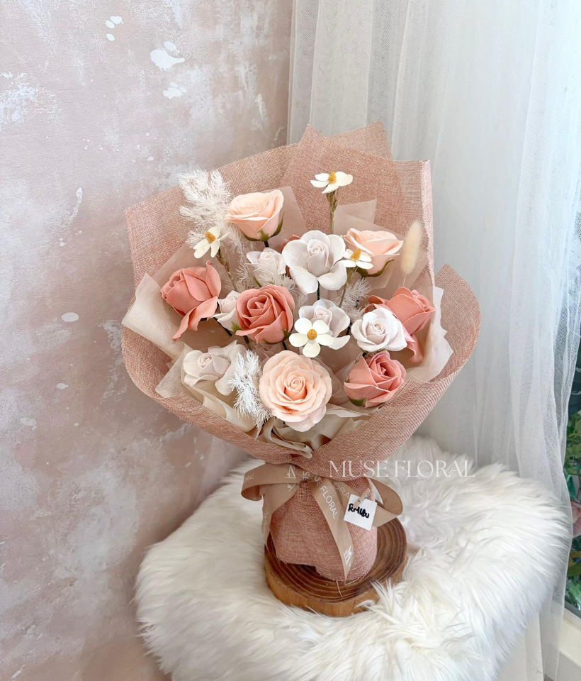 Cozy Pick Petals Soap Flower Bouquet - Hand Bouquet (Soap Flowers)