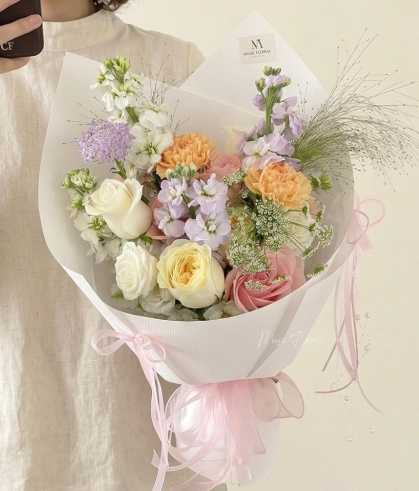 Starlit Garden Mix Flower Bouquet - Rose