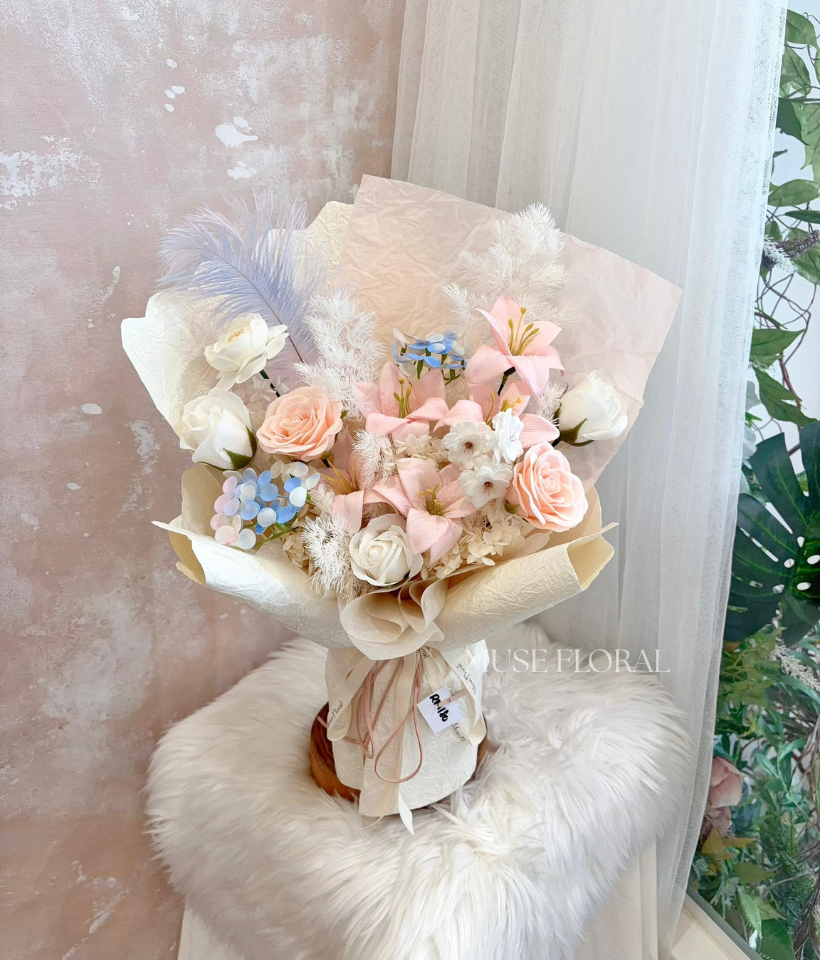 Tiny Soft Joy Soap Flower Bouquet - Hand Bouquet (Soap Flowers)