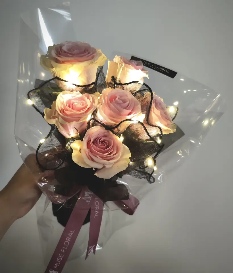Sugar Plum Fairy Rose Bouquet - Hand Bouquet (Fresh Flowers)