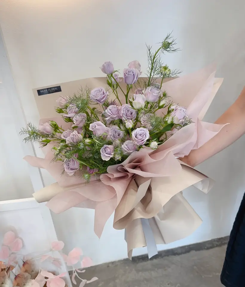 Violet Fairy Tale Rose Bouquet - Hand Bouquet (Fresh Flowers)