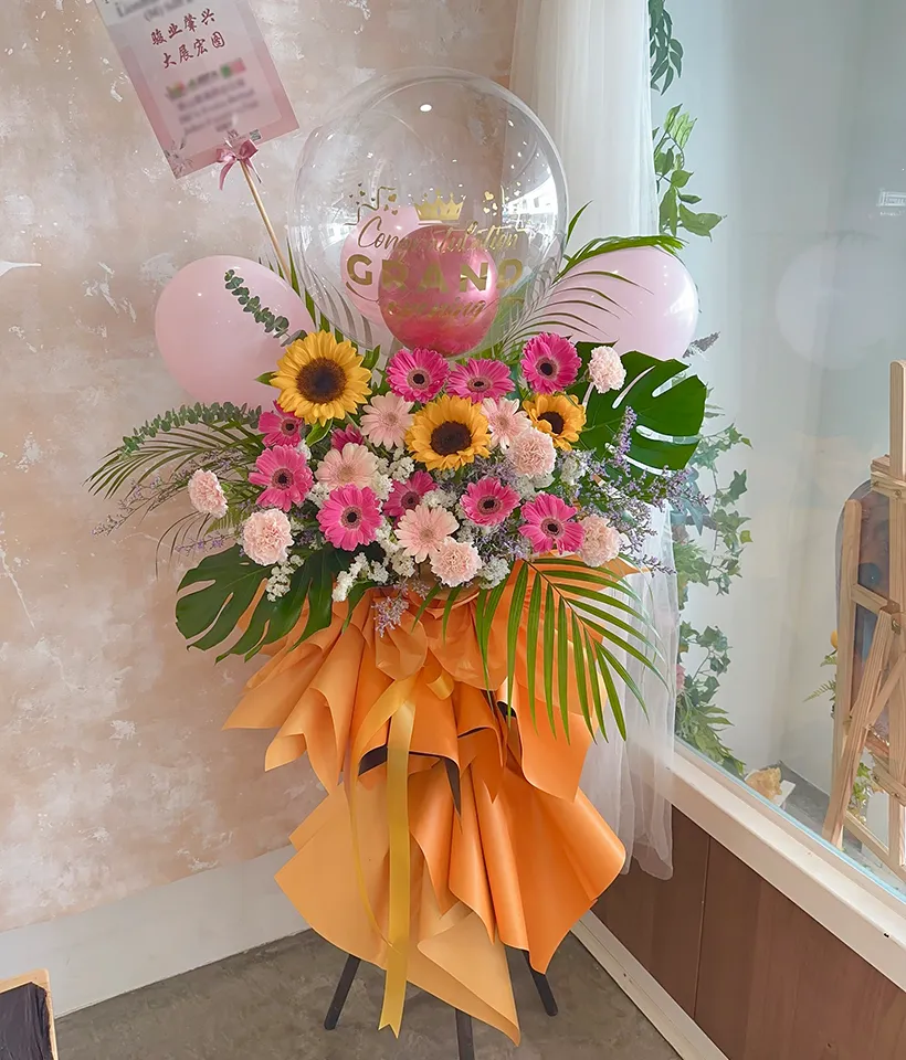 Petal Parade Opening Flower Stand - Opening Flower Stand (Fresh Flower)